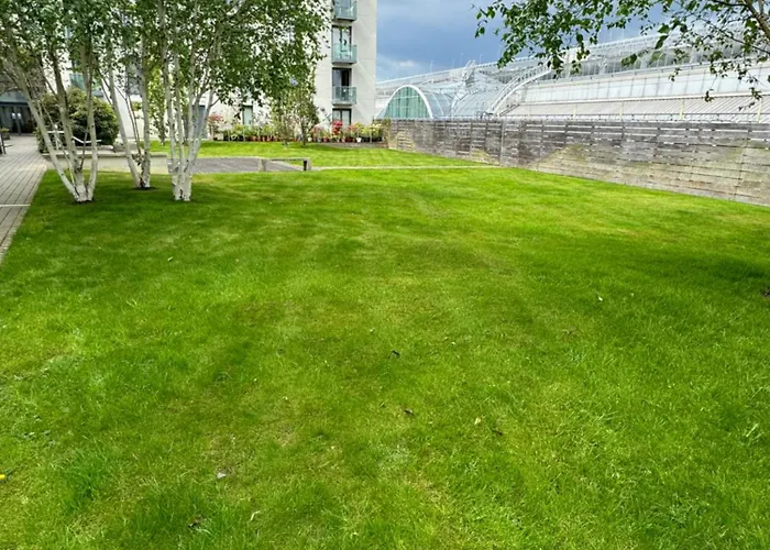 Modern Apt Cardiff City Centre - Prime Location